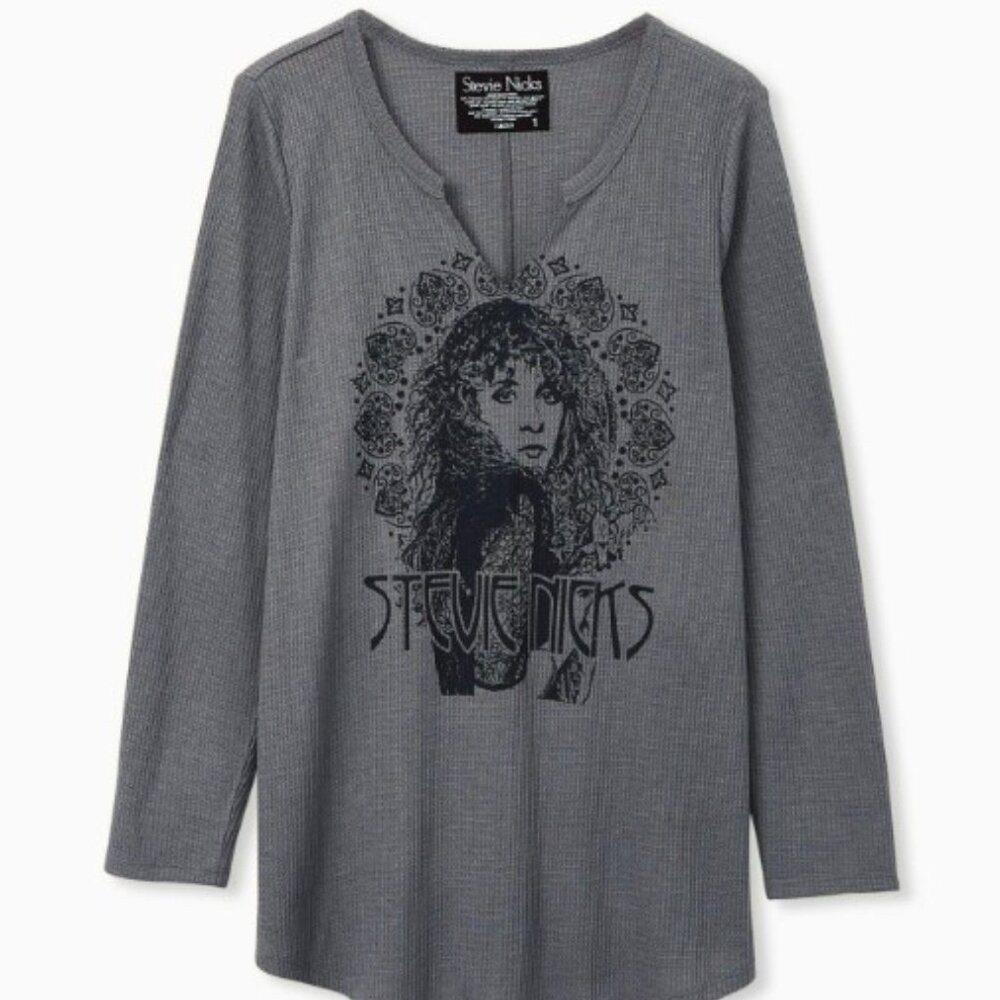 Torrid size 3 Stevie Nicks Grey Waffle Knit Long Sleeve Tee